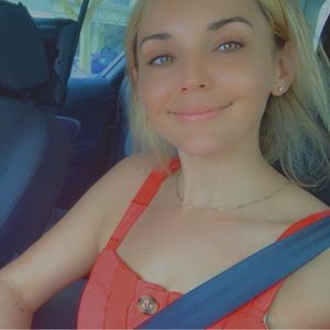 Meet your Posher, Grace